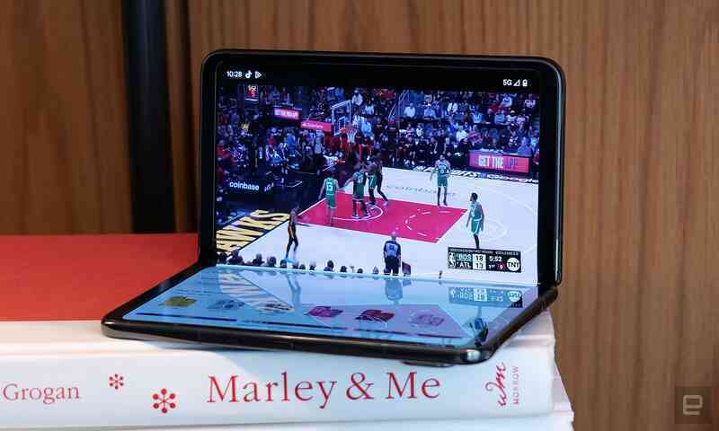 Ra mắt Pixel Fold: Smartphone gập đầu tiên của Google nhưng có một thứ còn không bằng Galaxy Fold đời đầu - Ảnh 6. Ra mắt Pixel Fold: Smartphone gập đầu tiên của Google nhưng có một thứ còn không bằng Galaxy Fold đời đầu - Ảnh 6.