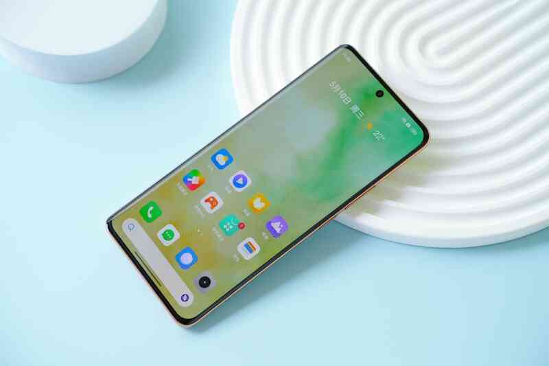 realme 11 Pro+ ra mắt: Giá dưới 7 triệu nhưng thiết kế cực đẹp, camera 200MP, sạc nhanh 100W khiến Galaxy S23 Ultra cũng phải &quot;chào thua&quot; - Ảnh 4.
