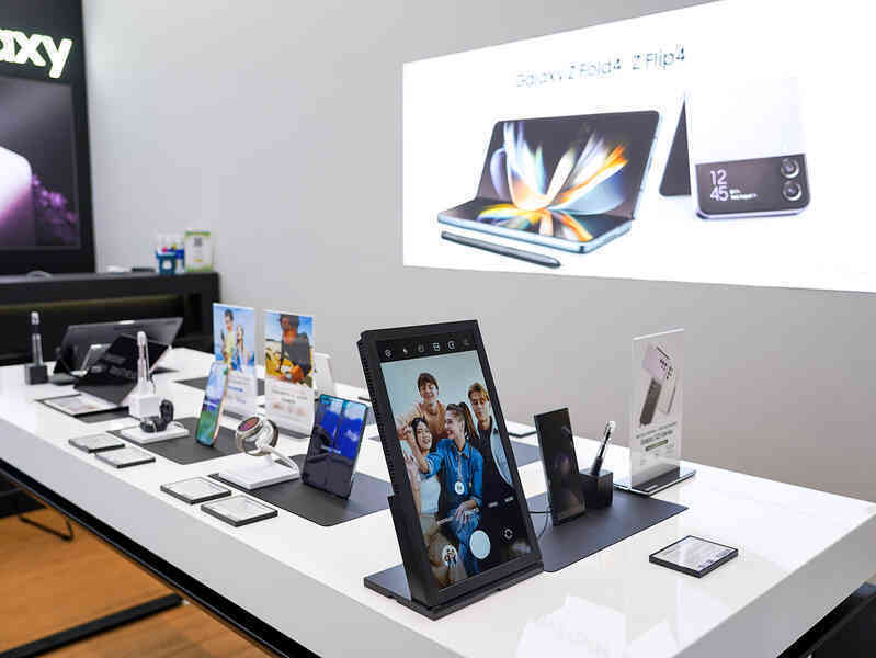 MT Smart kết hợp cùng Samsung khai trương cửa hàng trải nghiệm cao cấp - Ảnh 6. MT Smart kết hợp cùng Samsung khai trương cửa hàng trải nghiệm cao cấp - Ảnh 6.