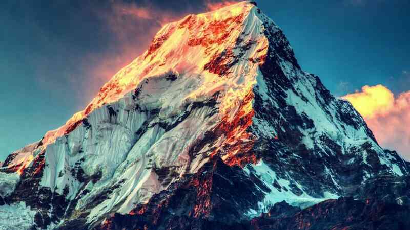 Tại sao đỉnh Everest lại tạo ra tiếng ồn vào ban đêm? - Ảnh 2.