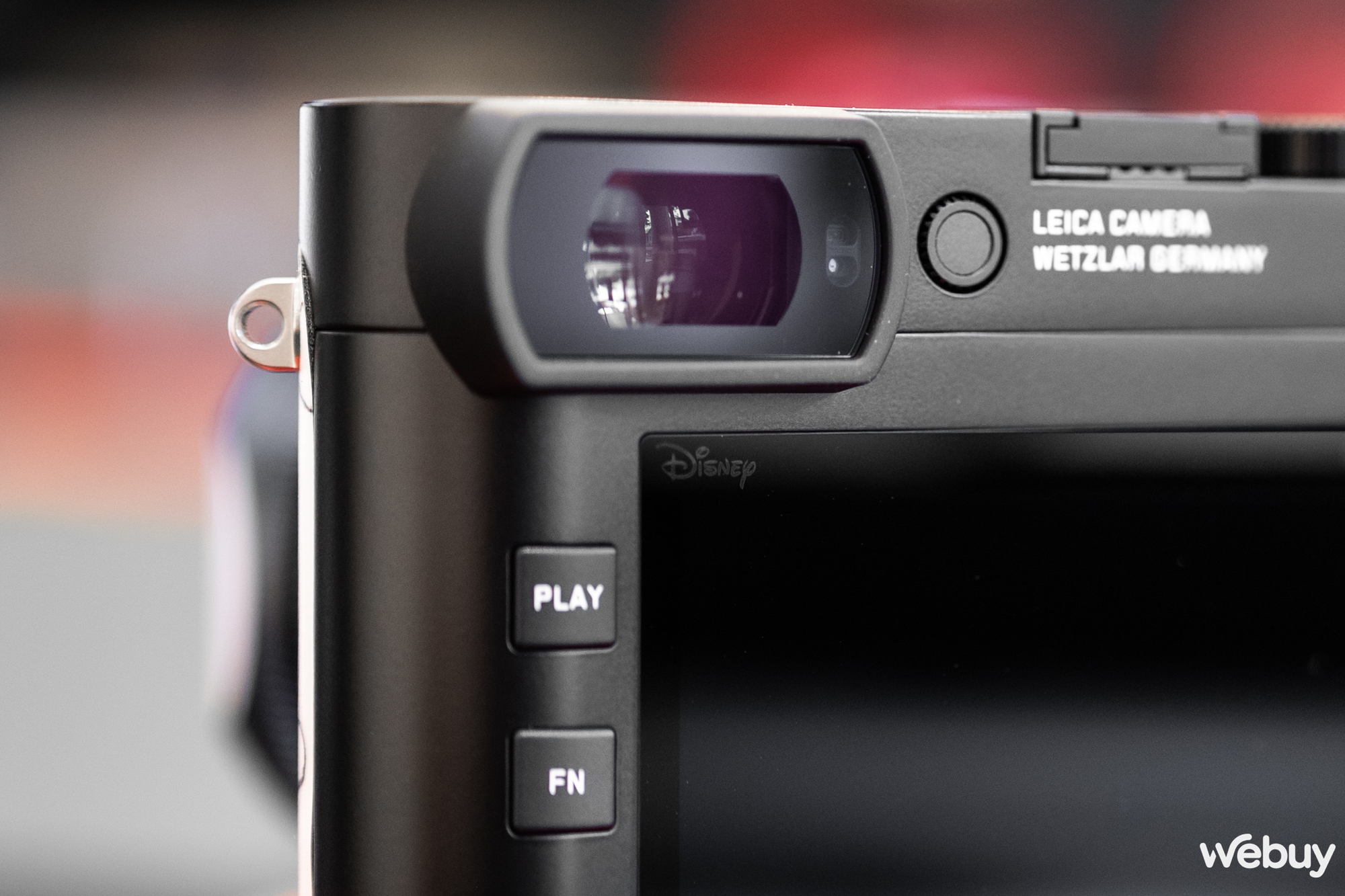 Đi tìm những chi tiết đặc biệt trên máy ảnh Leica Q2 phiên bản đặc biệt Disney '100 Năm Kỳ Diệu' - Ảnh 13. Đi tìm những chi tiết đặc biệt trên máy ảnh Leica Q2 phiên bản đặc biệt Disney '100 Năm Kỳ Diệu' - Ảnh 13.