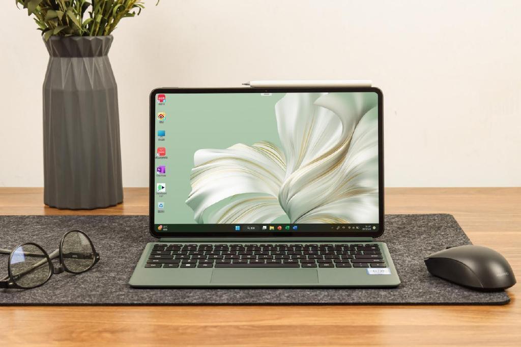 Huawei ra mắt MateBook E 2023 với màn hình OLED 120Hz, giá từ 25 triệu đồng, sẽ là đối thủ của Surface Pro?