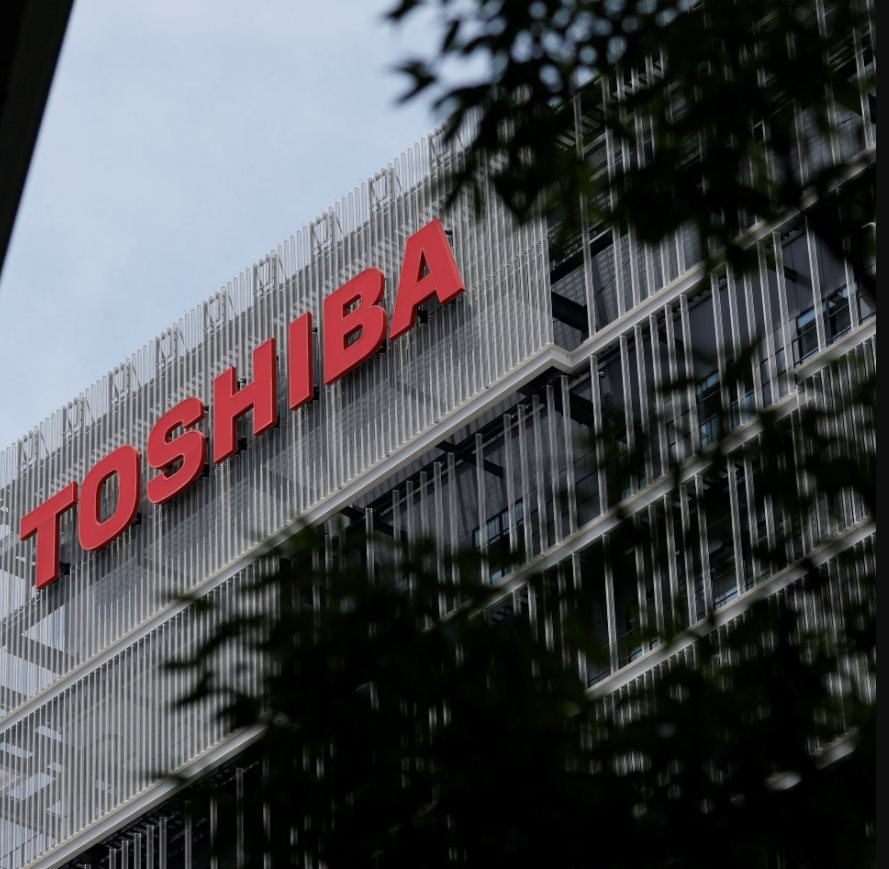 Toshiba và cơn bĩ cực phải bắt tay với đối thủ để tồn tại, tất cả chỉ vì người dân lười đi làm