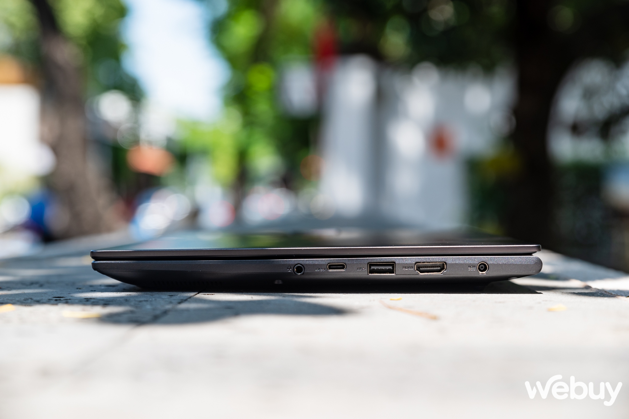 Trên tay ASUS Vivobook 14X OLED 2023: Thiết kế giữ nét tối giản, màn hình đẹp, thêm nhiều tùy chọn cấu hình - Ảnh 15. Trên tay ASUS Vivobook 14X OLED 2023: Thiết kế giữ nét tối giản, màn hình đẹp, thêm nhiều tùy chọn cấu hình - Ảnh 15.