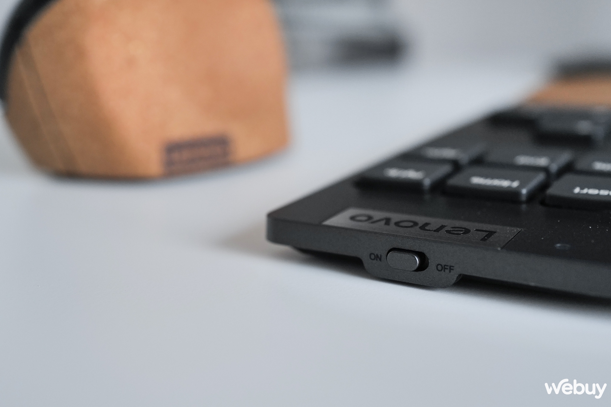 Trên tay bộ đôi chuột và phím công thái học Lenovo Go - Ảnh 6. Trên tay bộ đôi chuột và phím công thái học Lenovo Go - Ảnh 6.