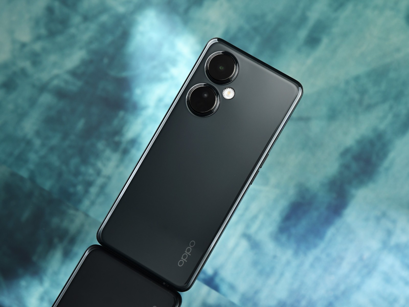 OPPO K11x ra mắt: Tưởng điện thoại mới, hoá ra "anh em" với OnePlus
