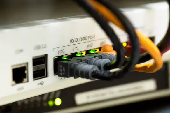 Điều gì sẽ xảy ra nếu internet ngừng hoạt động trên toàn thế giới? - Ảnh 2. Điều gì sẽ xảy ra nếu internet ngừng hoạt động trên toàn thế giới? - Ảnh 2.