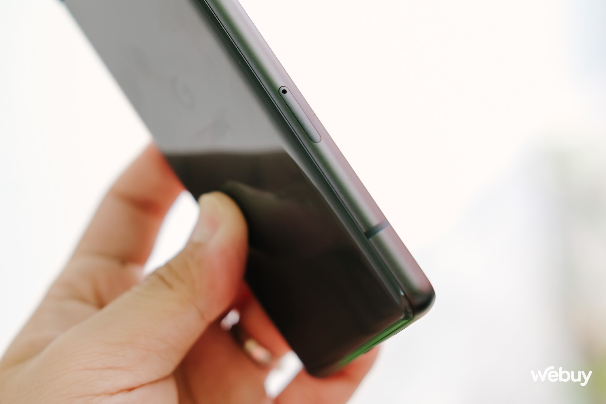 Trên tay smartphone Google giá chỉ hơn 11 triệu nhưng dùng chip của máy 40 triệu