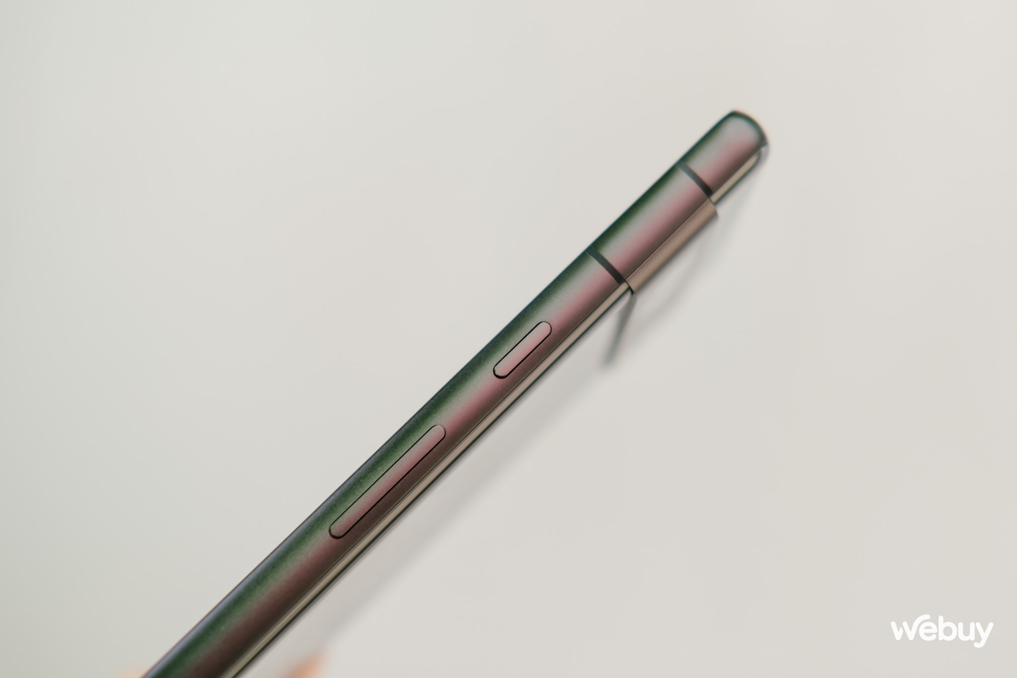 Trên tay Pixel 7a: Nâng cấp lớn không thua gì Pixel 7, giá chỉ 499 USD - Ảnh 9. Trên tay Pixel 7a: Nâng cấp lớn không thua gì Pixel 7, giá chỉ 499 USD - Ảnh 9.
