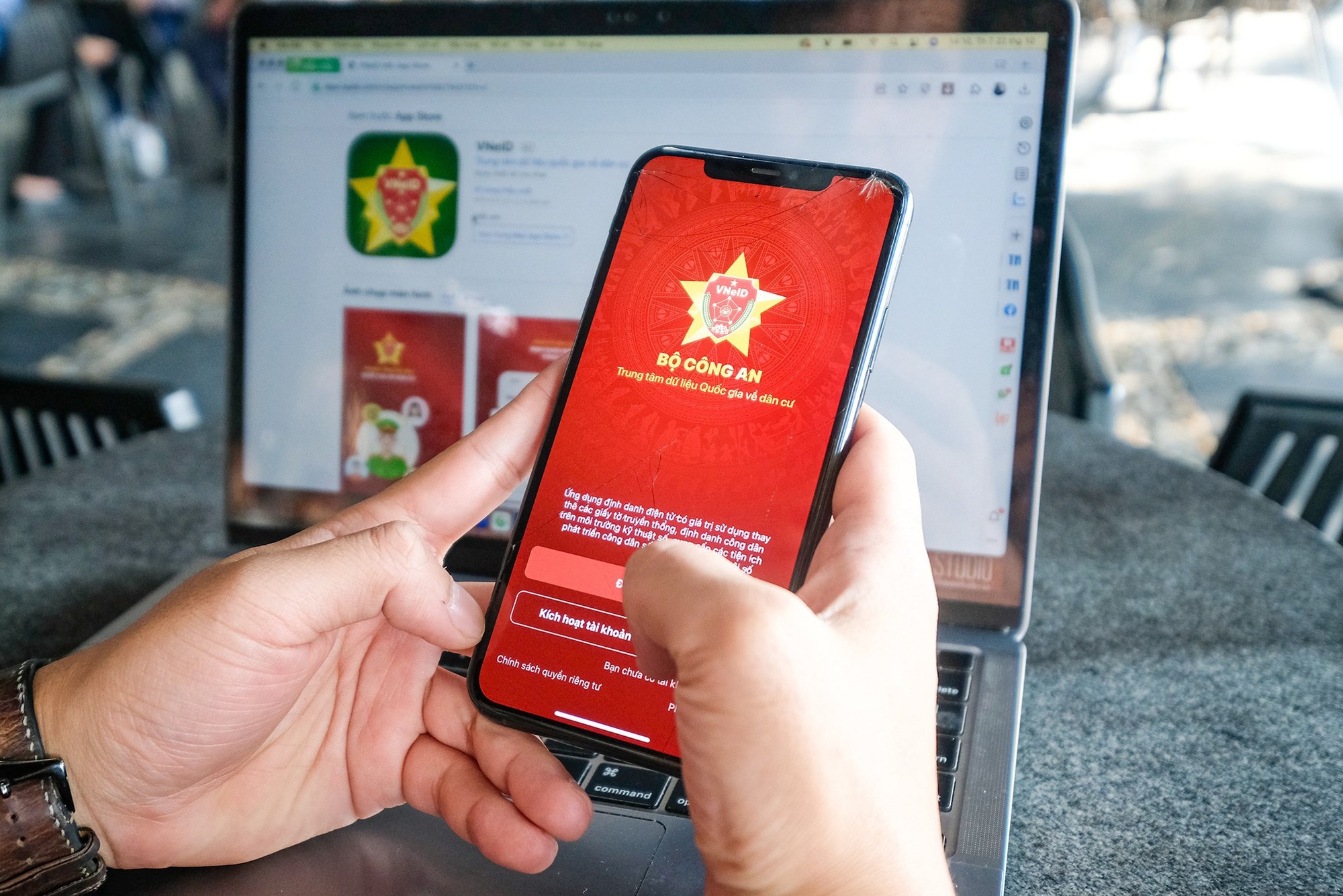 Có CCCD gắn chip rồi có cần đăng ký tài khoản định danh điện tử: Lưu ý từ Bộ Công an mà người dân cần biết!