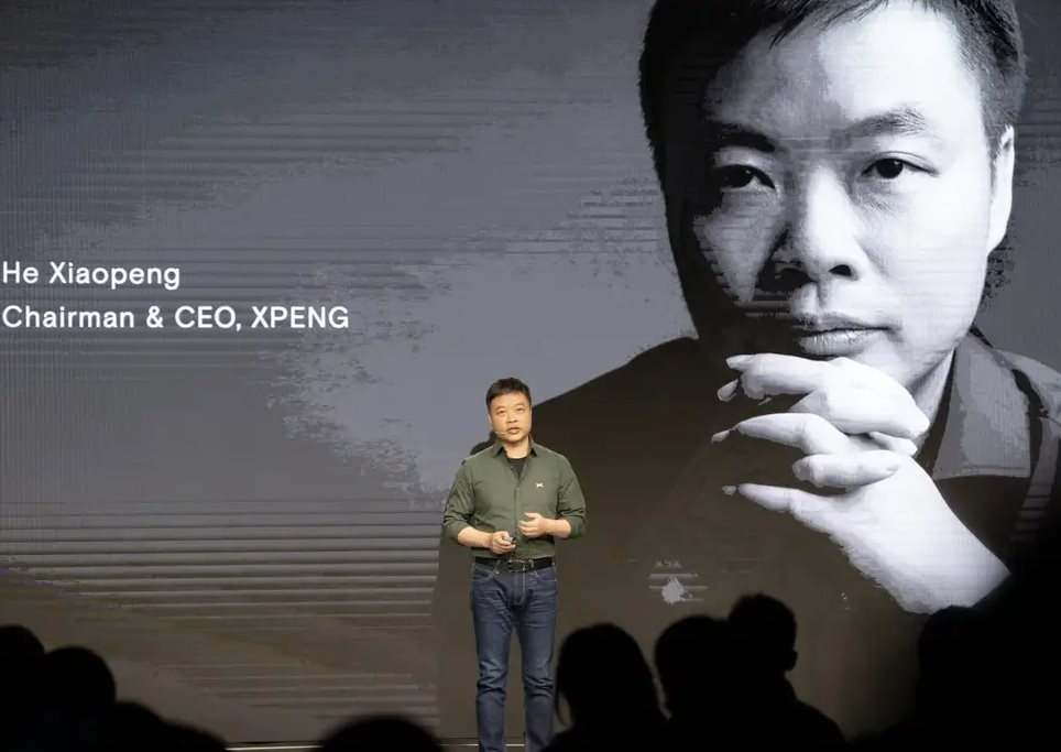 Kết buồn của ‘chiến thần’ xe điện Trung Quốc: Từng ‘quyết chiến’ với Tesla, nay doanh thu giảm 50%, ông chủ mất 75% khối tài sản, vì đâu nên nỗi?