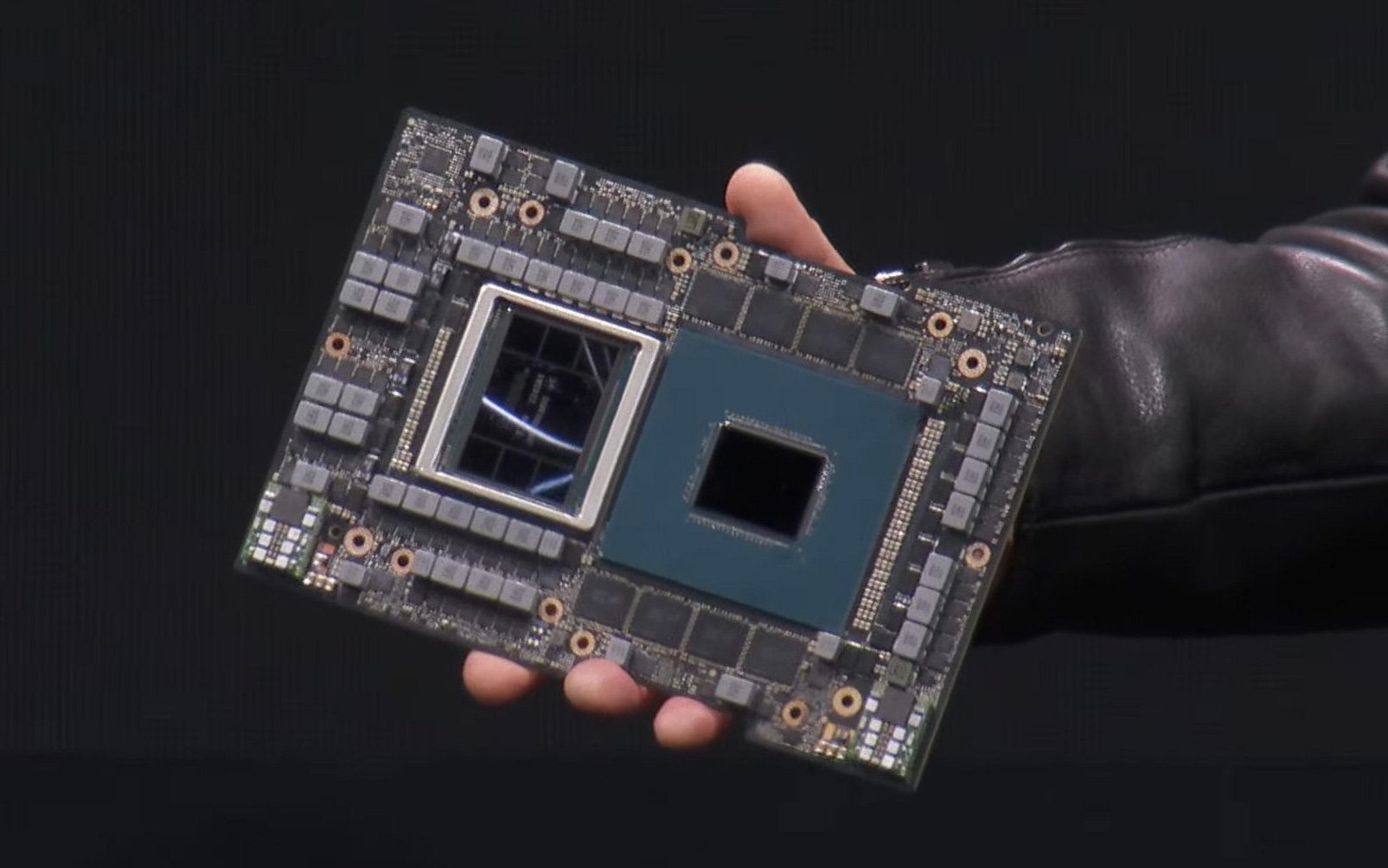NVIDIA công bố siêu máy tính AI mới, bộ nhớ cao gấp 500 lần hệ thống huấn luyện nên ChatGPT - Ảnh 2. NVIDIA công bố siêu máy tính AI mới, bộ nhớ cao gấp 500 lần hệ thống huấn luyện nên ChatGPT - Ảnh 2.
