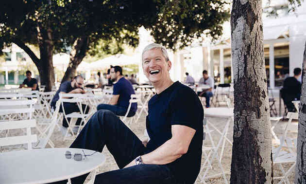‘Quay cuồng’ điều hành đế chế 2,62 nghìn tỷ USD từ 3h45 sáng, Tim Cook vẫn chăm làm 1 việc để ‘gột rửa’ tâm trí, giảm stress hiệu quả - Ảnh 1. ‘Quay cuồng’ điều hành đế chế 2,62 nghìn tỷ USD từ 3h45 sáng, Tim Cook vẫn chăm làm 1 việc để ‘gột rửa’ tâm trí, giảm stress hiệu quả - Ảnh 1.