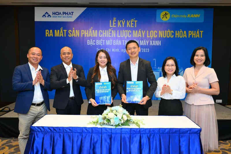 Tỷ phú Trần Đình Long tung ra máy lọc nước chiến lược, bắt tay cùng Thế giới di động