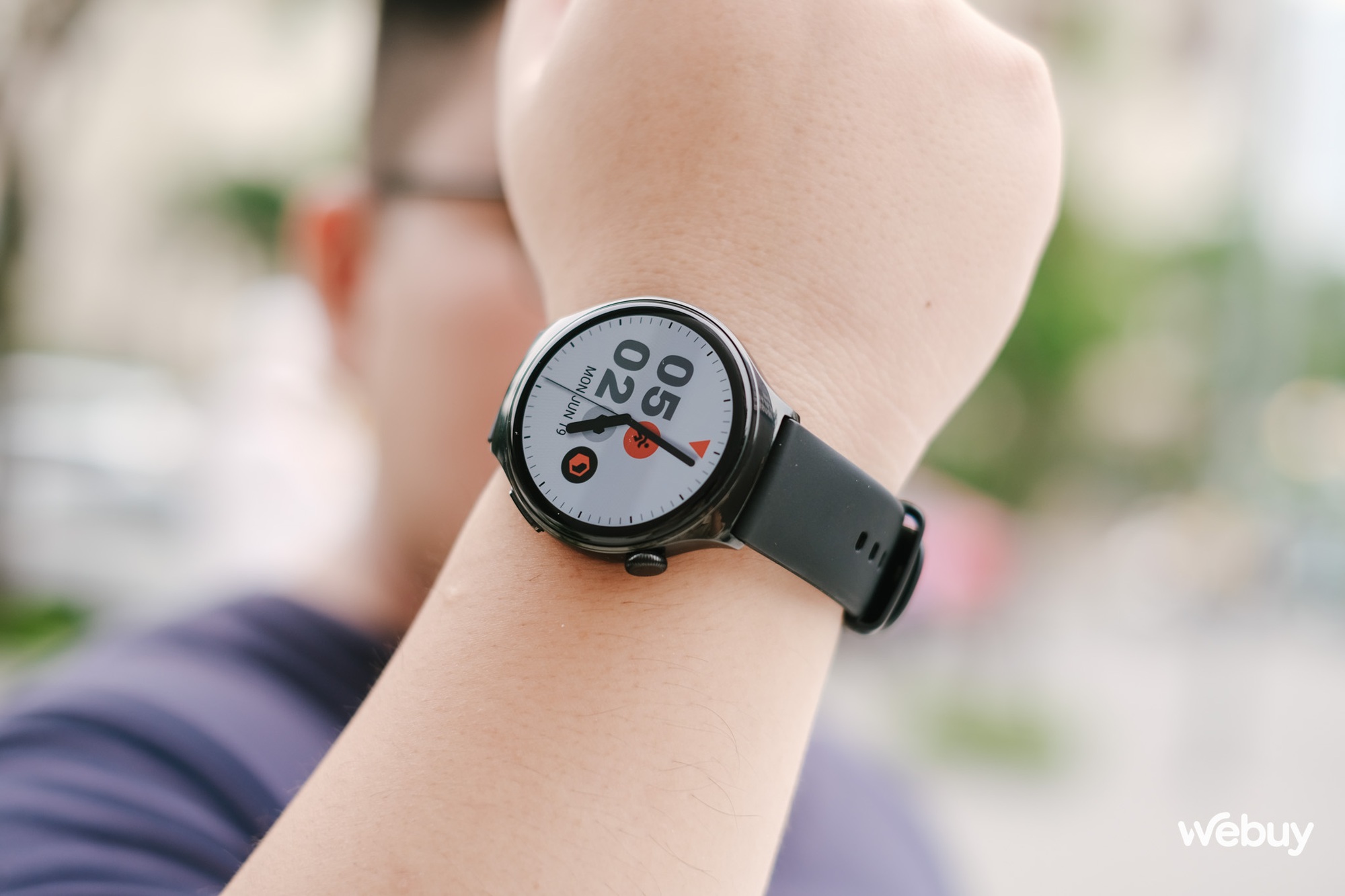 Huawei Watch 4: Smartwatch eSIM màn hình đẹp như iPhone, pin "ngon" hơn Apple Watch, giá 10,99 triệu đồng