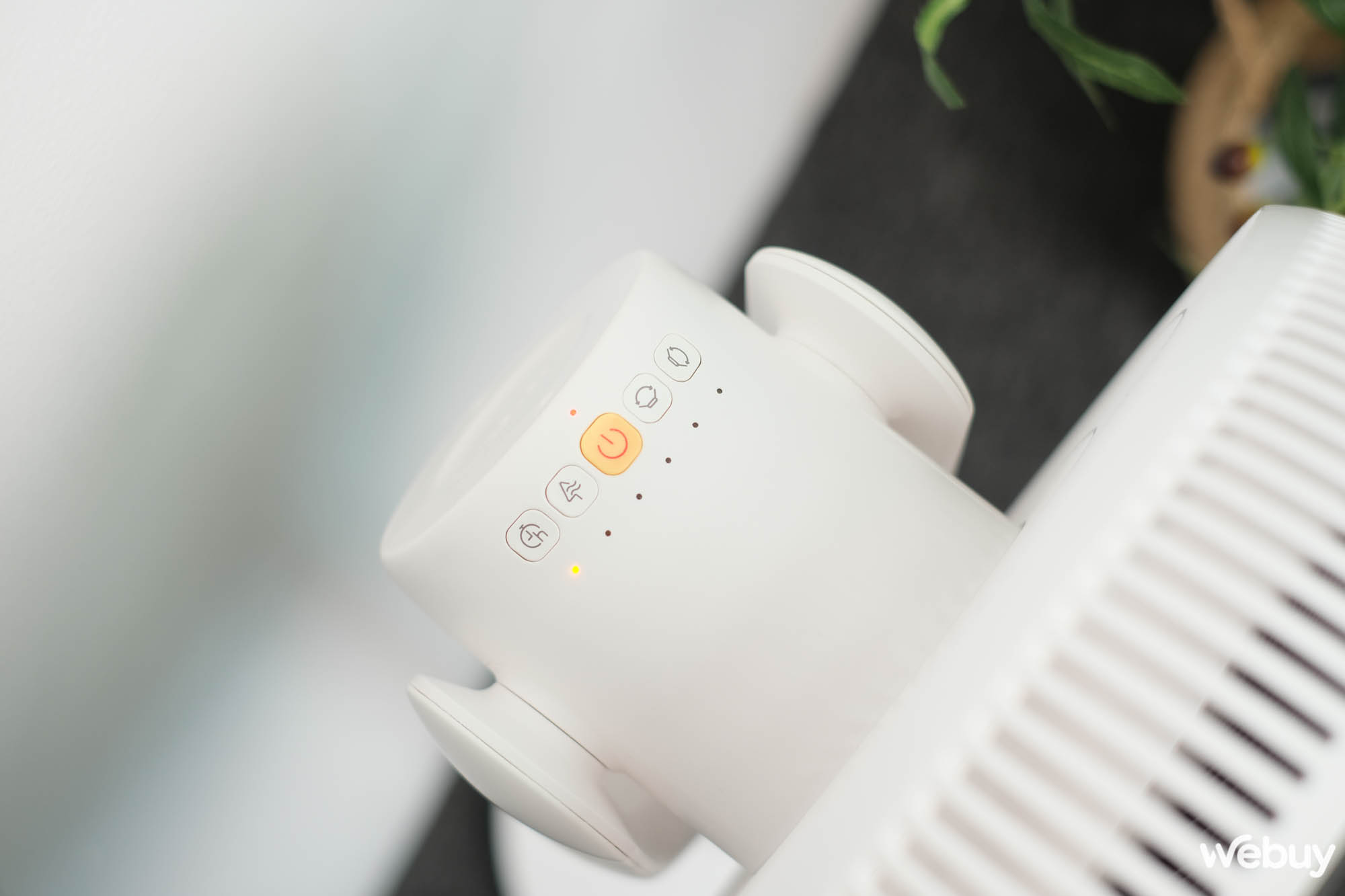 Trên tay quạt tích điện Xiaomi Keheal F4: Tất cả đều hoàn hảo, ngoại trừ một yếu tố - Ảnh 17. Trên tay quạt tích điện Xiaomi Keheal F4: Tất cả đều hoàn hảo, ngoại trừ một yếu tố - Ảnh 17.
