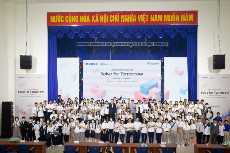 Nghe nhóm học sinh cấp 3 Đồng Tháp kể về dự án IoT đầu đời: &quot;Bạn nghĩ nó khó thì nó khó, nghĩ dễ thì sẽ dễ&quot; - Ảnh 4.