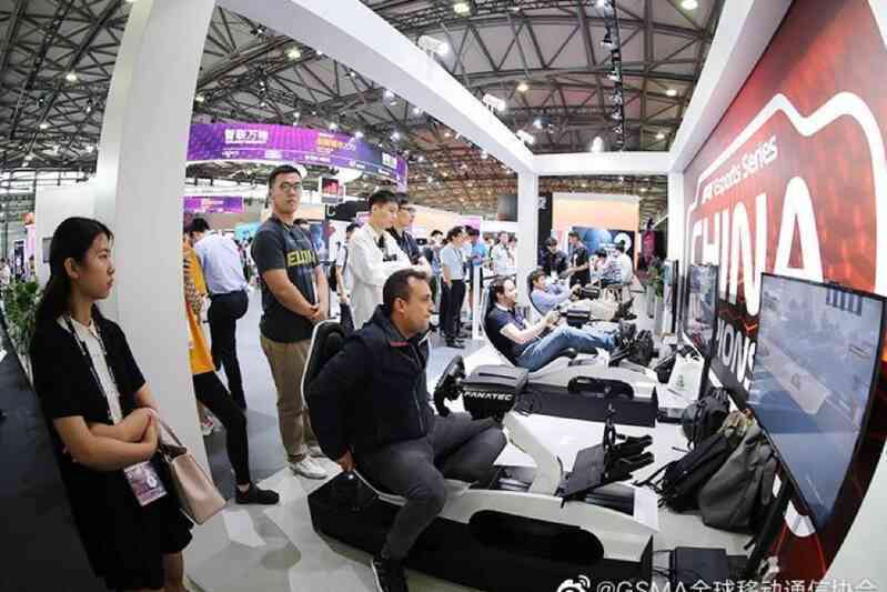 Chủ tịch Huawei Mạnh Vãn Chu: Nắm lấy cơ hội chuyển đổi số nhờ 5G