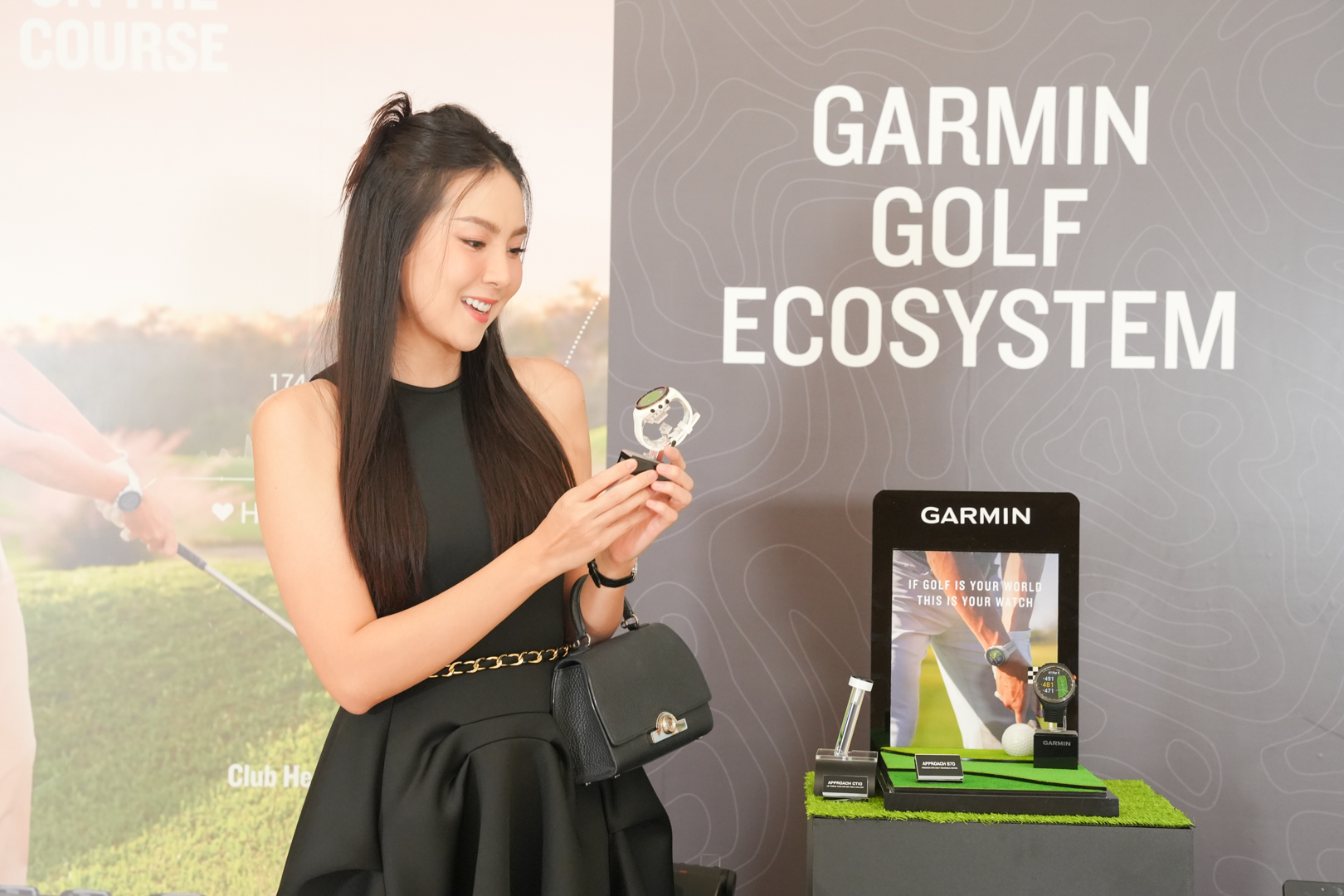 Garmin công bố smartwatch cao cấp Approach S70 hướng tới người chơi golf