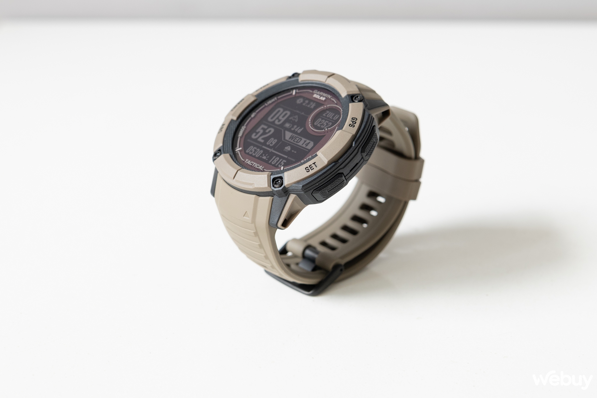 Garmin Instinct 2X Solar: Smartwatch siêu bền bỉ tích hợp đèn pin, sạc năng lượng mặt trời, giá từ 11,69 triệu đồng - Ảnh 2. Garmin Instinct 2X Solar: Smartwatch siêu bền bỉ tích hợp đèn pin, sạc năng lượng mặt trời, giá từ 11,69 triệu đồng - Ảnh 2.