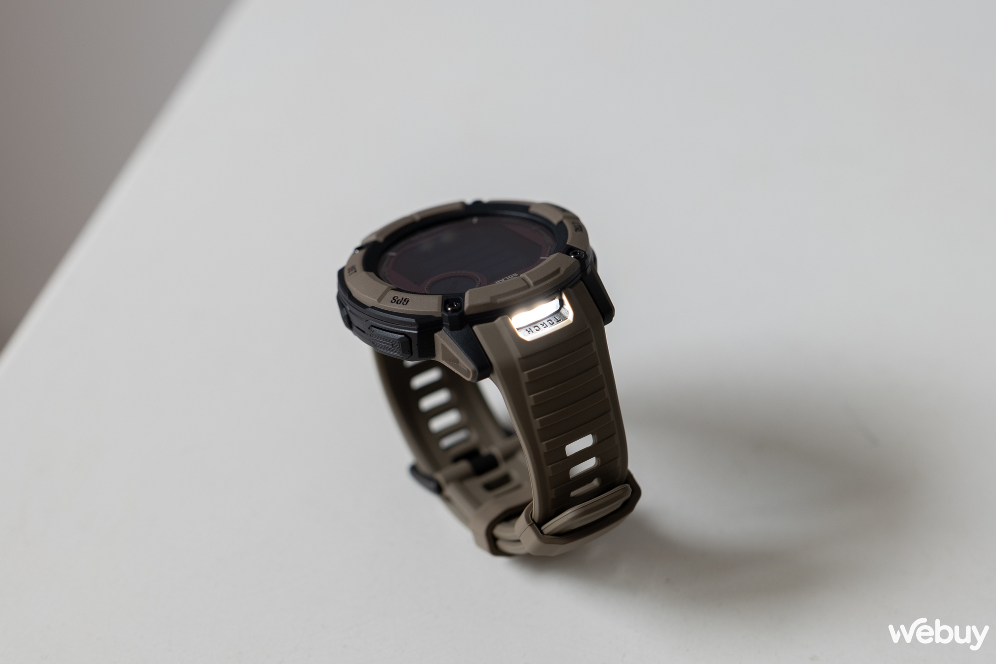 Garmin Instinct 2X Solar: Smartwatch siêu bền bỉ tích hợp đèn pin, sạc năng lượng mặt trời, giá từ 11,69 triệu đồng - Ảnh 4. Garmin Instinct 2X Solar: Smartwatch siêu bền bỉ tích hợp đèn pin, sạc năng lượng mặt trời, giá từ 11,69 triệu đồng - Ảnh 4.