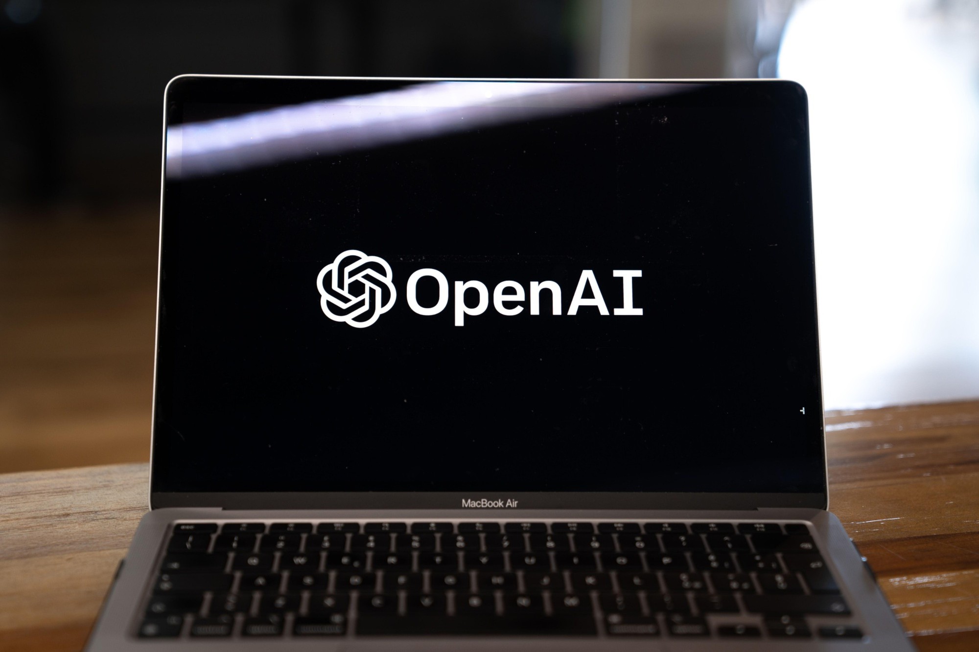 Giúp công ty huy động hàng chục tỷ USD, các kỹ sư tạo nên ChatGPT được OpenAI trả lương như thế nào?