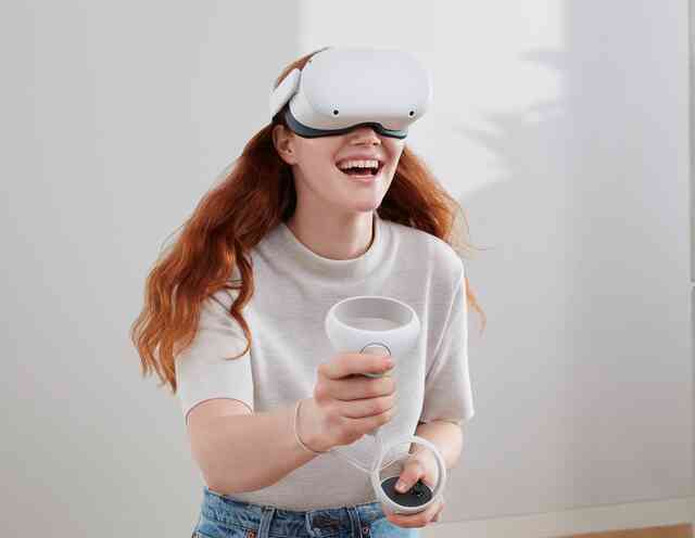 Loạt động thái thách đấu của Meta trước thềm sự kiện Apple: Mark Zuckerberg đổi ảnh đại diện, hạ giá bán kính VR
