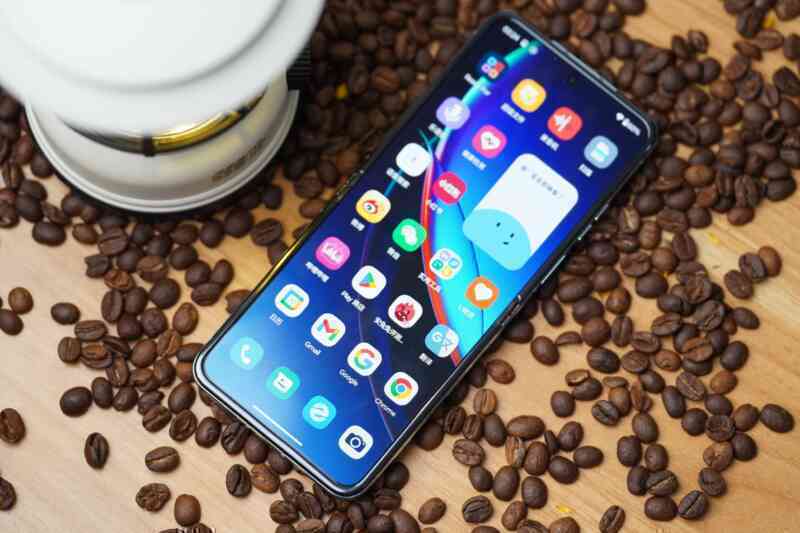Chân dung smartphone khiến Galaxy Z Flip4 trở thành "trò cười" trong cuộc đua màn hình gập - Ảnh 14. Chân dung smartphone khiến Galaxy Z Flip4 trở thành "trò cười" trong cuộc đua màn hình gập - Ảnh 14.