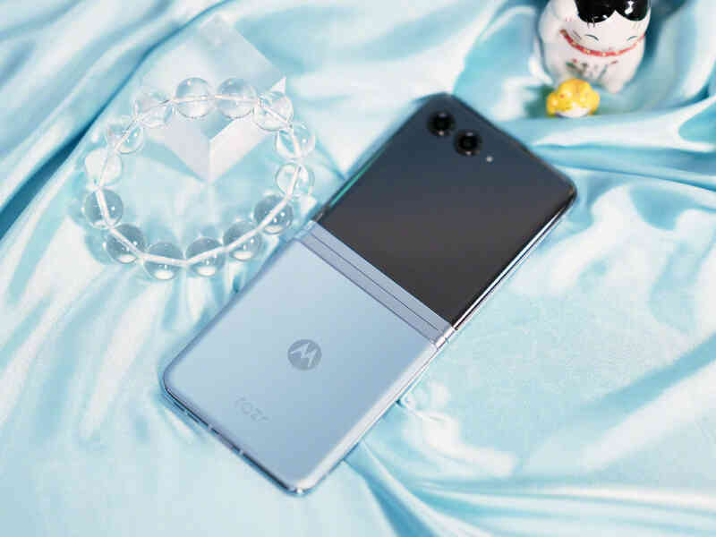 Chân dung smartphone khiến Galaxy Z Flip4 trở thành "trò cười" trong cuộc đua màn hình gập - Ảnh 18. Chân dung smartphone khiến Galaxy Z Flip4 trở thành "trò cười" trong cuộc đua màn hình gập - Ảnh 18.