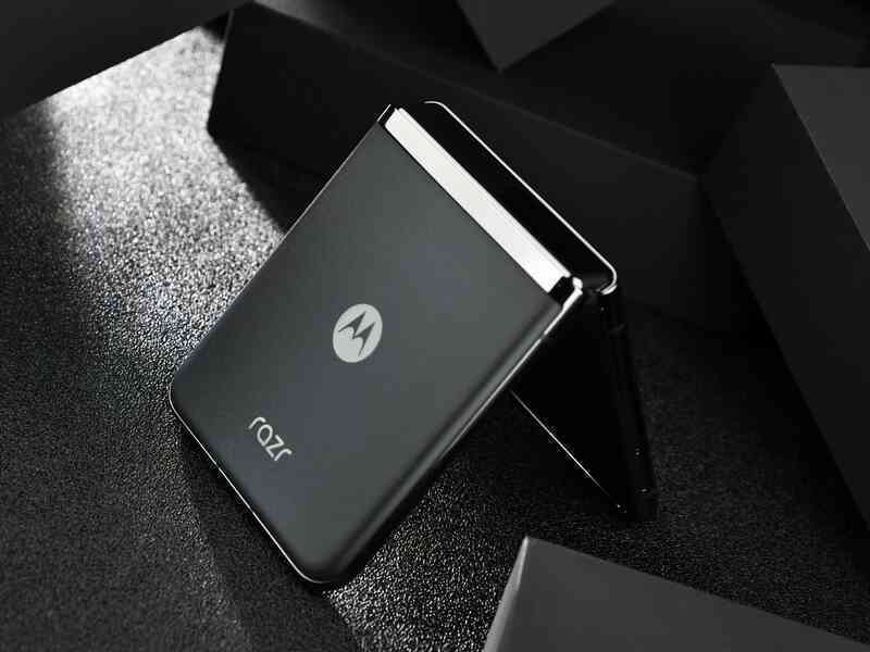 Chân dung chiếc smartphone biến Galaxy Z Flip4 thành