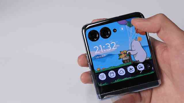 Chân dung smartphone khiến Galaxy Z Flip4 trở thành "trò cười" trong cuộc đua màn hình gập - Ảnh 7. Chân dung smartphone khiến Galaxy Z Flip4 trở thành "trò cười" trong cuộc đua màn hình gập - Ảnh 7.