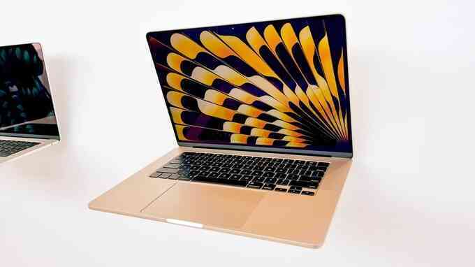 Kính Apple Vision Pro có giá hơn 90 triệu đồng tại Việt Nam