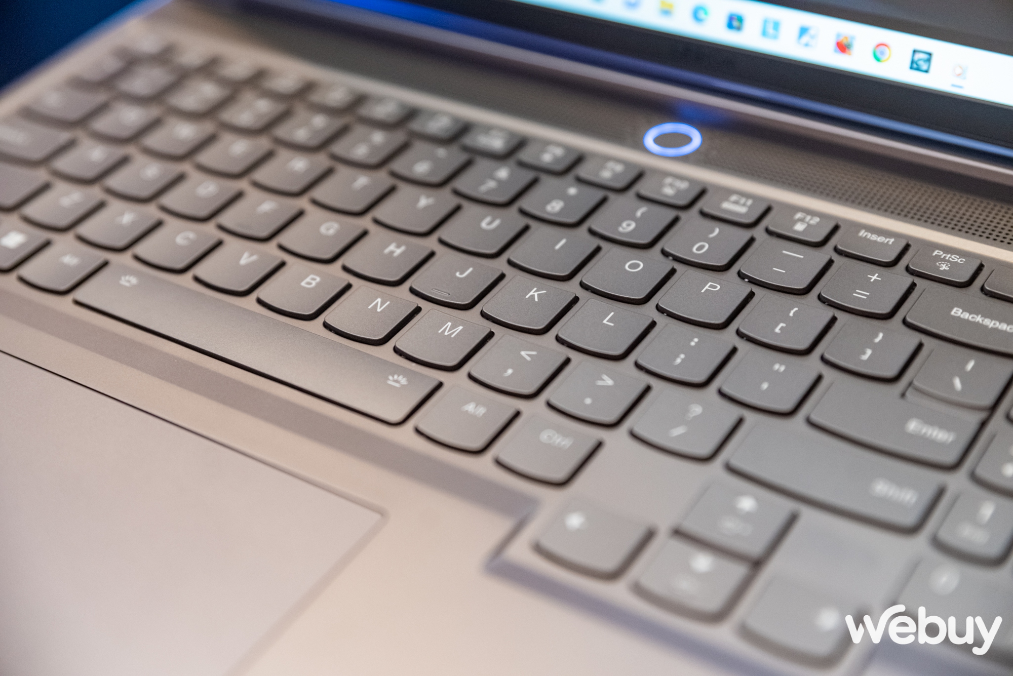 Lenovo công bố laptop gaming “phổ thông”, Yoga Book màn hình kép OLED, cùng nhiều thay đổi trên các dòng sản phẩm năm 2023 - Ảnh 10. Lenovo công bố laptop gaming “phổ thông”, Yoga Book màn hình kép OLED, cùng nhiều thay đổi trên các dòng sản phẩm năm 2023 - Ảnh 10.