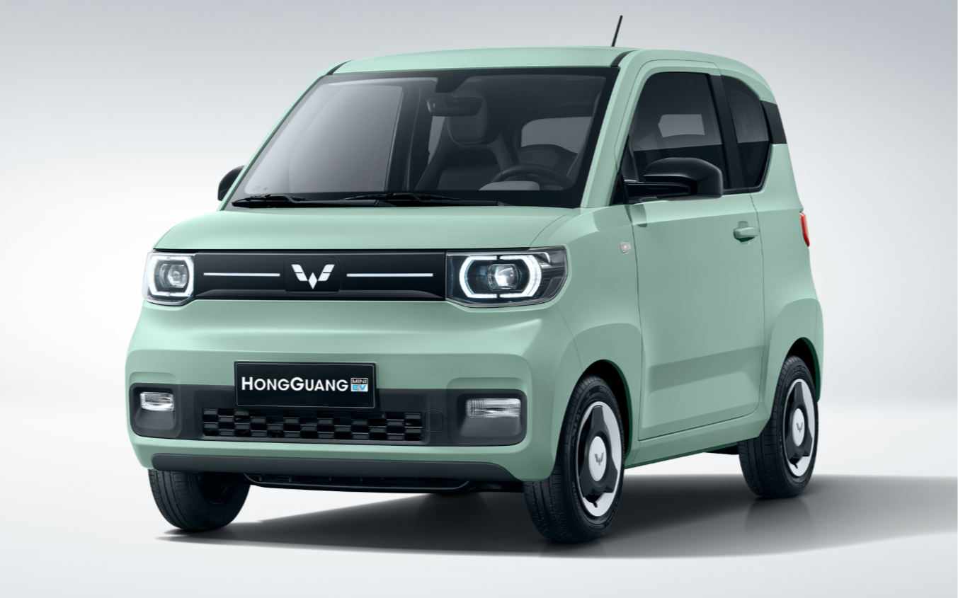 Cùng lắp ráp, cùng là xe điện siêu nhỏ, đặt cọc VinFast VF 3 hay Wuling HongGuang MiniEV?
