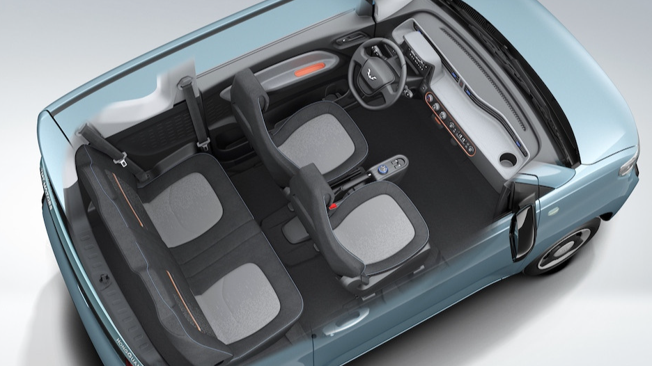 Cùng lắp ráp, cùng là xe điện siêu nhỏ, đặt cọc VinFast VF 3 hay Wuling HongGuang MiniEV?