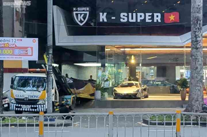 Dàn siêu xe tại showroom K-Super của Phan Công Khanh được di dời đi nơi khác - Ảnh 2.