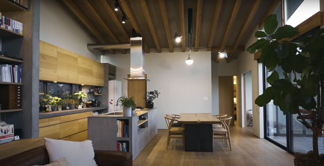 Cặp vợ chồng kiến trúc sư tự tay làm nhà ở quê, thiết kế không gian mở xanh mướt mắt - Ảnh 3. Cặp vợ chồng kiến trúc sư tự tay làm nhà ở quê, thiết kế không gian mở xanh mướt mắt - Ảnh 3.