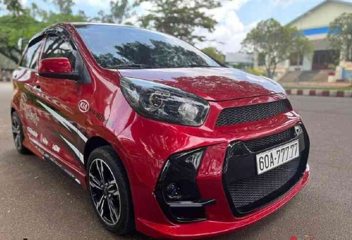 Những phi vụ bỏ tiền tỷ mua ô tô biển số đẹp gây xôn xao
