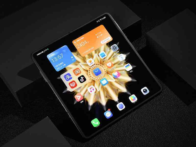 Honor ra mắt smartphone gập mỏng nhất thế giới - Ảnh 6. Honor ra mắt smartphone gập mỏng nhất thế giới - Ảnh 6.