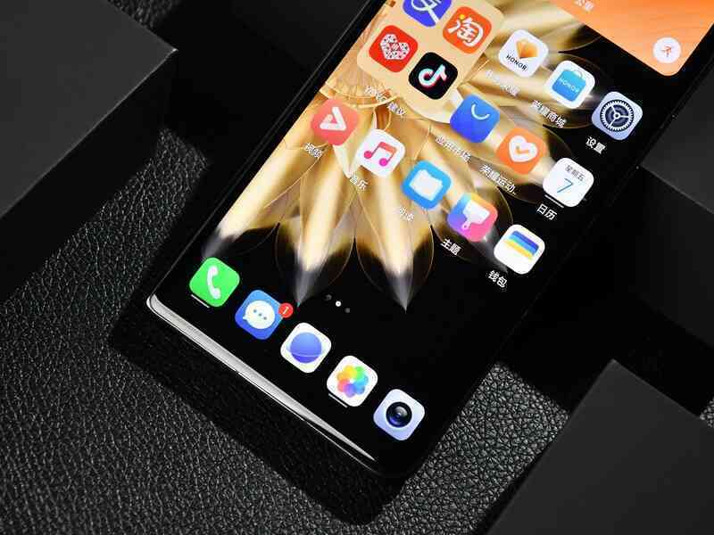 Honor ra mắt smartphone gập mỏng nhất thế giới - Ảnh 9. Honor ra mắt smartphone gập mỏng nhất thế giới - Ảnh 9.