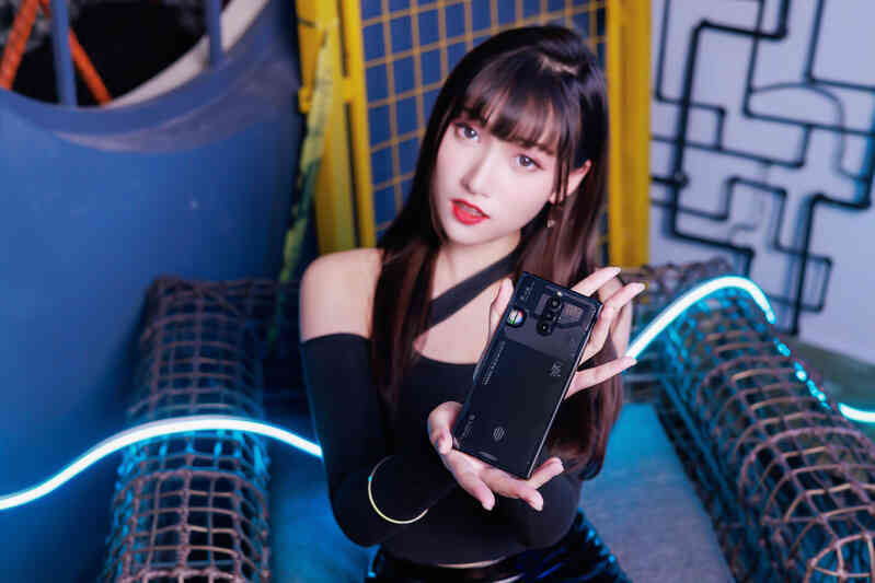 Smartphone này có RAM nhiều hơn laptop của bạn