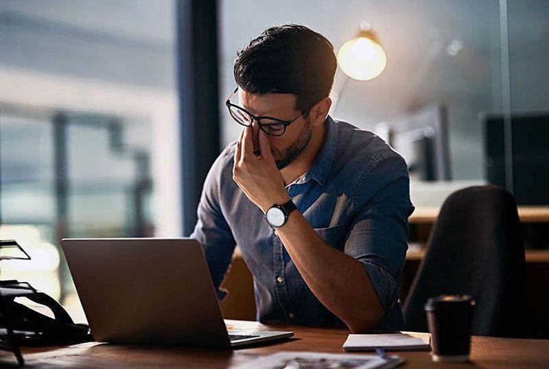 Mắt mỏi hôm nay, trách nhiệm tương lai - Vấn đề của 99% nhân sự IT hiện đại