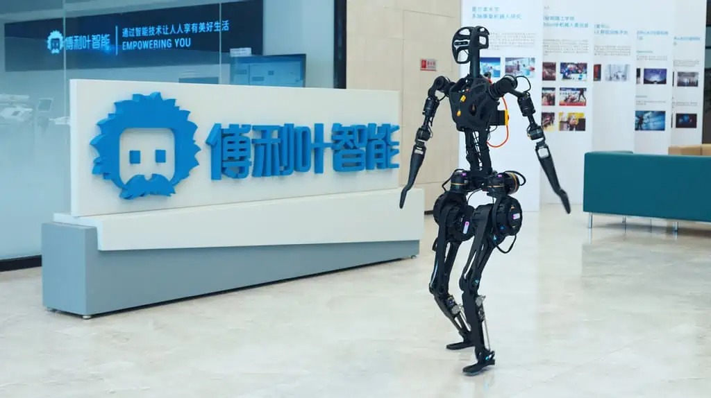 Robot hình người sẽ được sản xuất hàng loạt nhằm giải quyết vấn đề dân số già - Ảnh 3. Robot hình người sẽ được sản xuất hàng loạt nhằm giải quyết vấn đề dân số già - Ảnh 3.