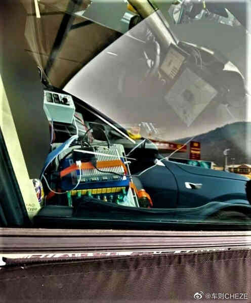Trong khi Apple Car vẫn 'chưa sủi tăm', xe điện Xiaomi đã lộ diện: sạc nhanh 10 phút đi 160km, tầm hoạt động lên tới 800km - Ảnh 4.