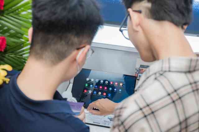 Cửa Hàng Trải Nghiệm Samsung SamCenter thứ 30 ghi điểm "cực mạnh" với hành trình mang trải nghiệm Samsung quốc tế đến Việt Nam - Ảnh 11. Cửa Hàng Trải Nghiệm Samsung SamCenter thứ 30 ghi điểm "cực mạnh" với hành trình mang trải nghiệm Samsung quốc tế đến Việt Nam - Ảnh 11.