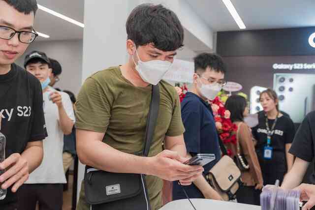 Cửa Hàng Trải Nghiệm Samsung SamCenter thứ 30 ghi điểm "cực mạnh" với hành trình mang trải nghiệm Samsung quốc tế đến Việt Nam - Ảnh 12. Cửa Hàng Trải Nghiệm Samsung SamCenter thứ 30 ghi điểm "cực mạnh" với hành trình mang trải nghiệm Samsung quốc tế đến Việt Nam - Ảnh 12.