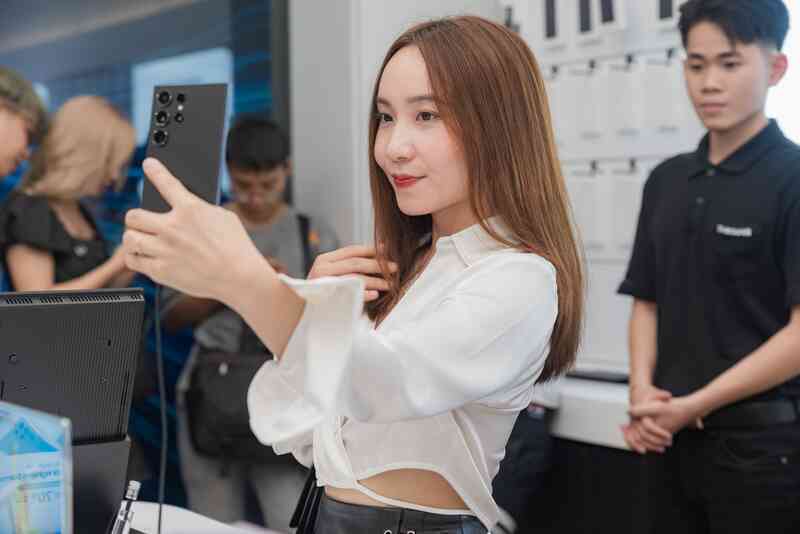 Không khí náo nhiệt trong ngày khai trương cửa hàng trải nghiệm Samsung SamCenter thứ 30 - Ảnh 7.