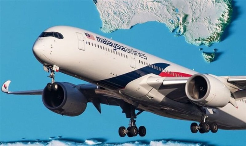 Phát hiện vật thể khổng lồ bí ẩn, bị nghi là thuộc về máy bay MH370 mất tích trôi dạt trên bờ biển Australia - Ảnh 2. Phát hiện vật thể khổng lồ bí ẩn, bị nghi là thuộc về máy bay MH370 mất tích trôi dạt trên bờ biển Australia - Ảnh 2.