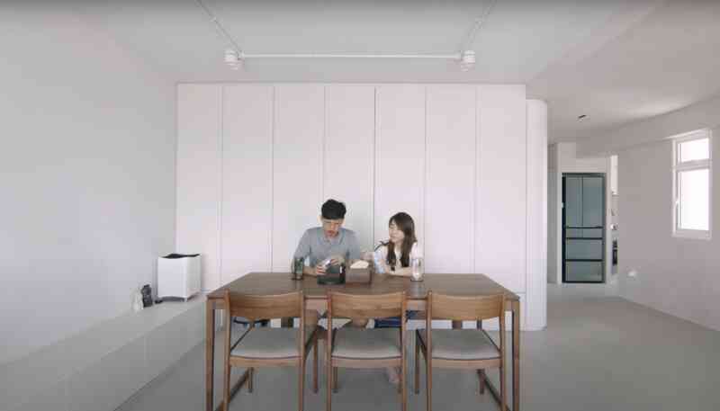 Chi 2,3 tỷ cải tạo nhà theo phong cách tối giản: Không gian rộng rãi nhưng liệu có nhàm chán? - Ảnh 7. Chi 2,3 tỷ cải tạo nhà theo phong cách tối giản: Không gian rộng rãi nhưng liệu có nhàm chán? - Ảnh 7.