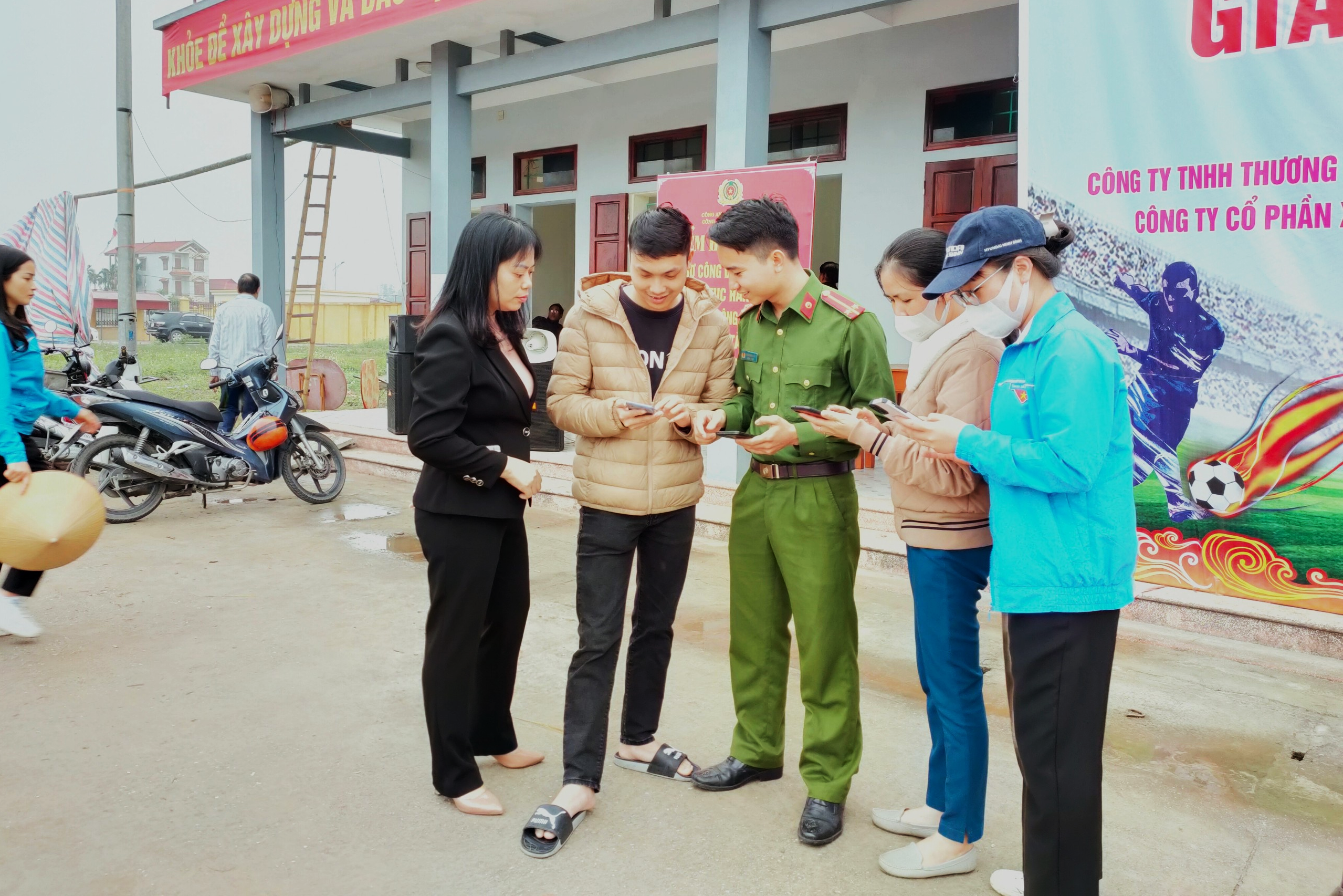 Vụ Bản tăng cường tuyên truyền về chuyển đổi số tại các cơ sở xã, thị trấn
